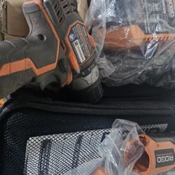 Rigid 12v Drill And Flashlight  Set