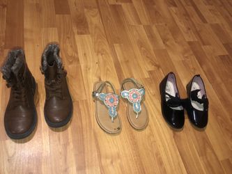 Girl shoes size 12