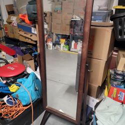 Like New Freestanding Swivel Rotatable Mirror