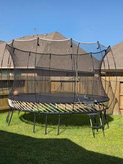 SpringFree Trampoline