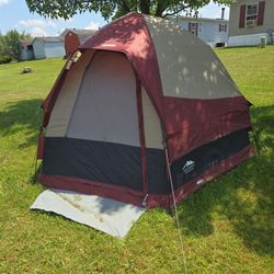 Pop up D dome tent