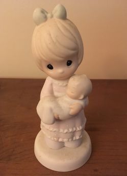 Precious Moments "Special Delivery", 1991 Retired Figurine