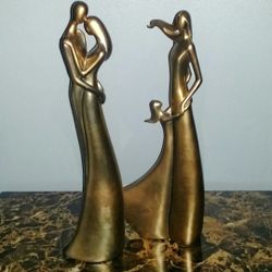 This is a sculpture from the Leonardo