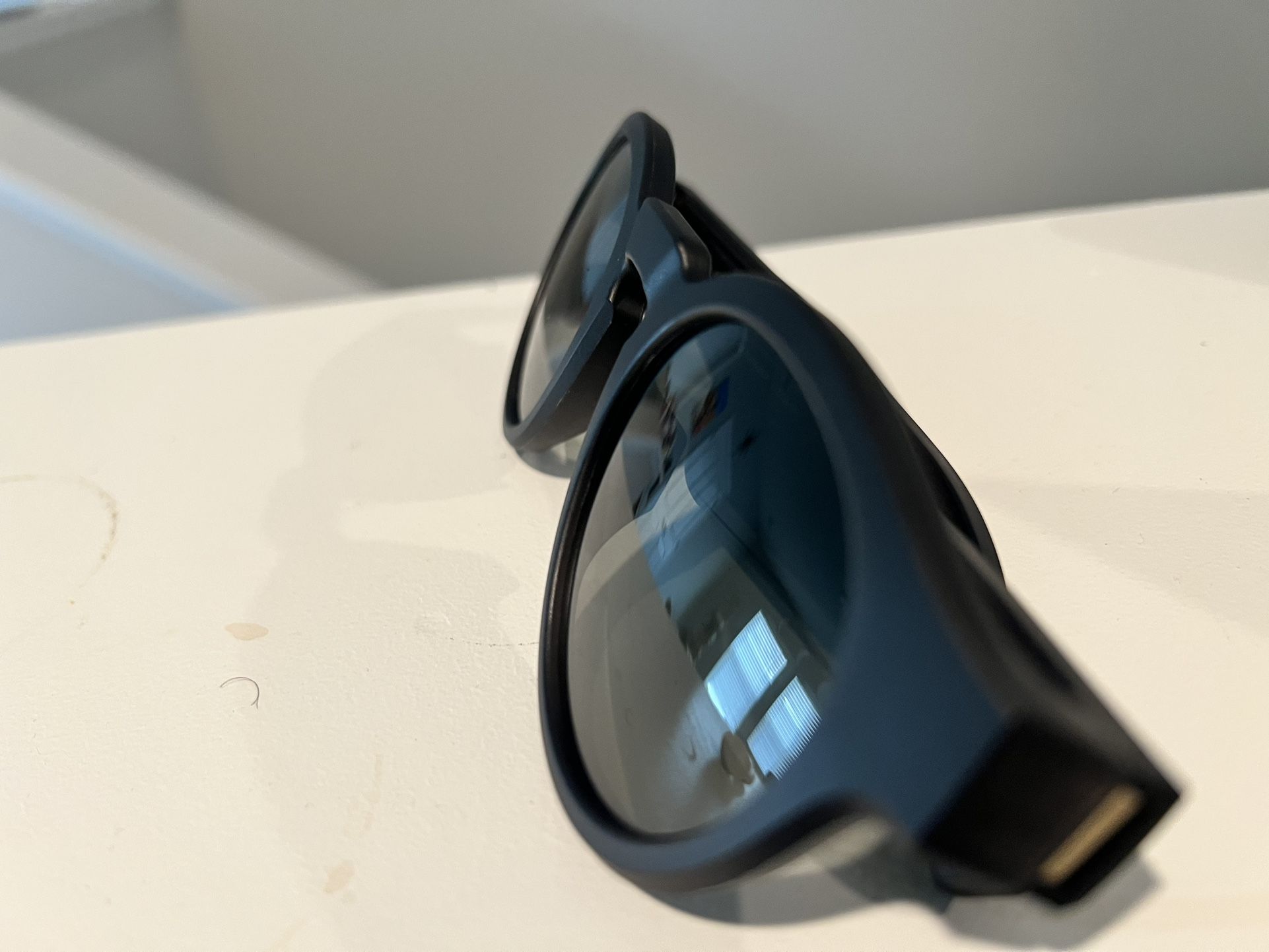 Rayban sunglasses never Worn Brand New