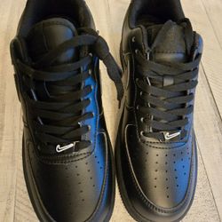 Nike Air Force Sneakers 