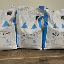 35% OFF BOXIE CAT LITTER UNSCENTED - 28 LB / total 3 bags