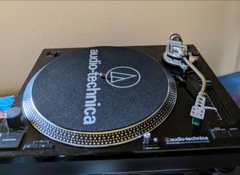 Audio-Technica AT-LP120-USB turntable Very  Clean