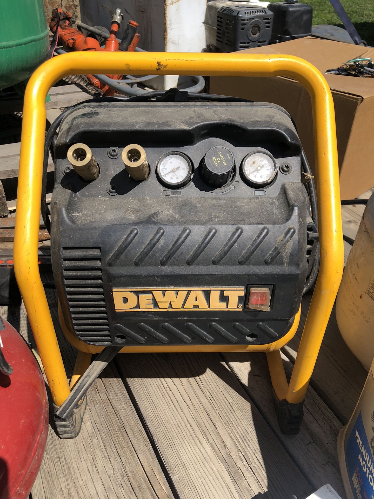 Dewalt Compressor 