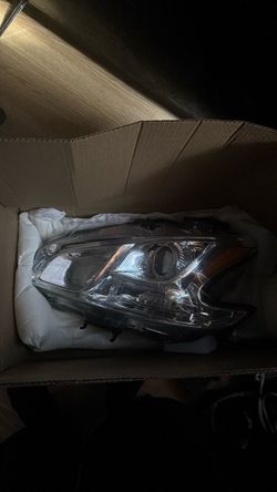 Nissan maxima headlight