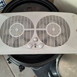 Double Window Fan