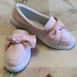 Pink Boat Shoes Size 7/NWOB