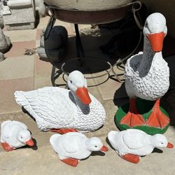 New Set Of Five Ducks Made Out Of Cement Perfect Gift 🎁 