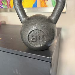30 lb Cast Iron Kettlebell
