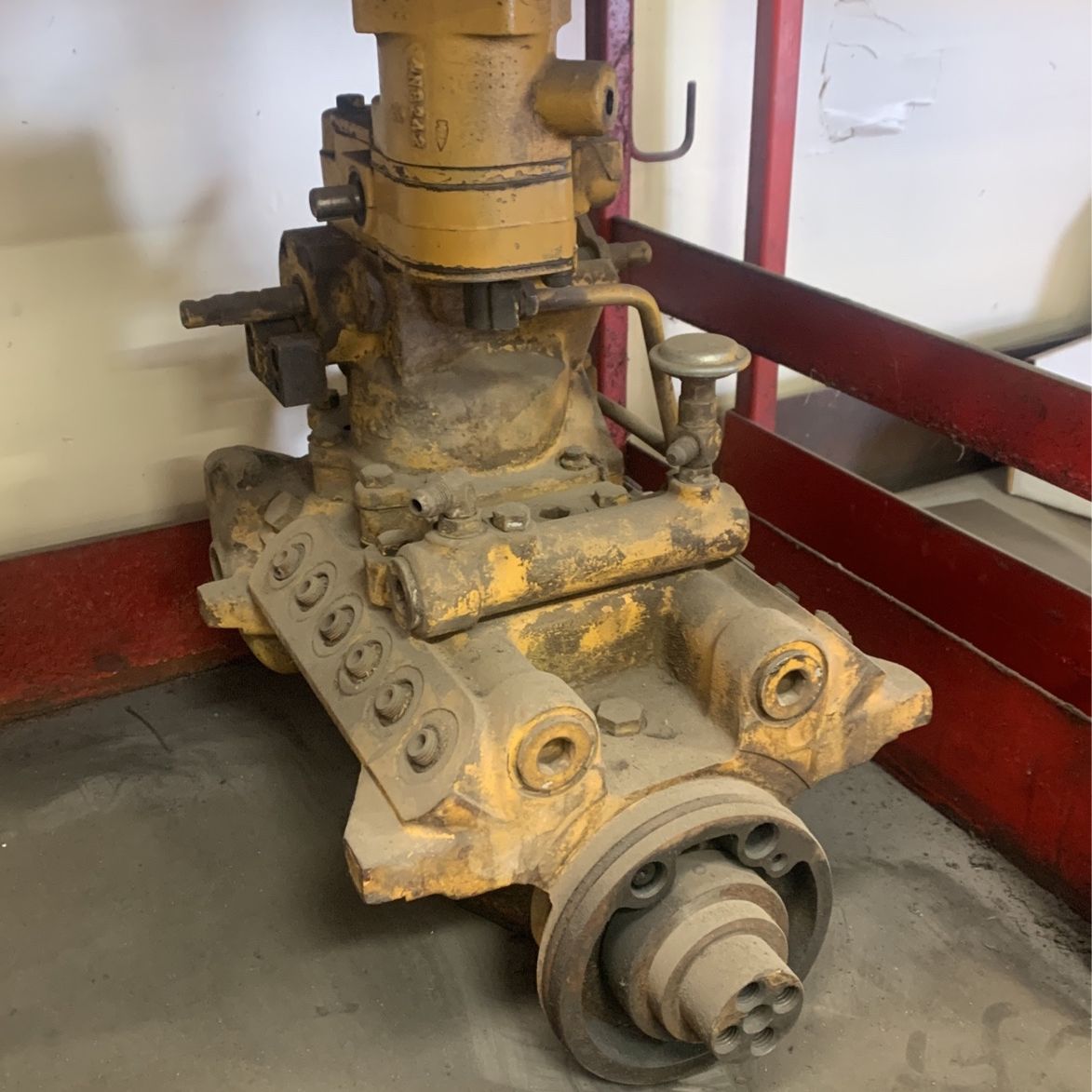 . .3412 Caterpillar Injection pump. Removed from a good running engine