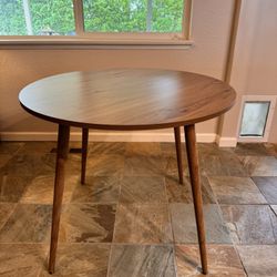 35.5” Round Table (Chairs Not Included)