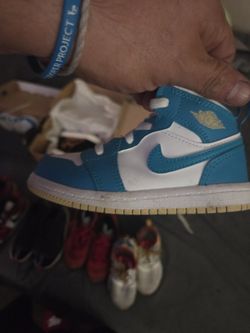 Jordan 1 Aquatone Size 8c