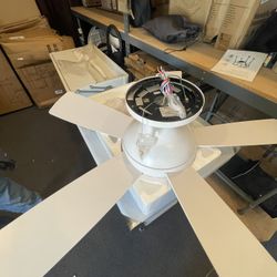 Ceiling Fan with app + Remote Control New ( New In Box)