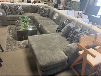 Oversized sectional! Many colors! ❤️😍📲 easy financing!