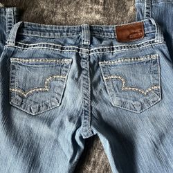 Low-rise Bootcut Jeans 