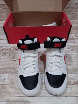 Nike high tops size 3.5 in kids/youth