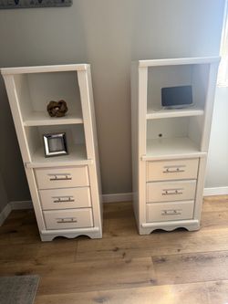 Pair of White Nightstands with Shelves and Drawers