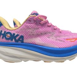 Hoka Clifton 9 Women’s 6B — Cyclamen / Sweet Lilac — New Without Box