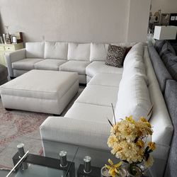 Absolutely Stunning Sectionals @ FURNITURE LOVE ❤️ Same Day Delivery , No Interest Payments !!!
