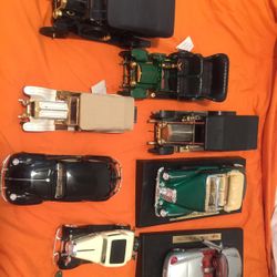 8 Collectible Old Cars 