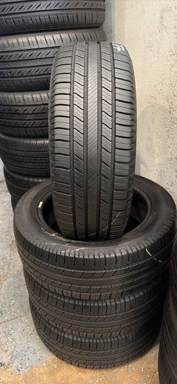 SET MICHELIN DEFENDER2 (4) 215-55 R17