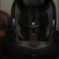 Baby/Toddler Car Seat Safety 1st Convertible Grow and Go 3 in one Good Condition (Only used for 1 year)