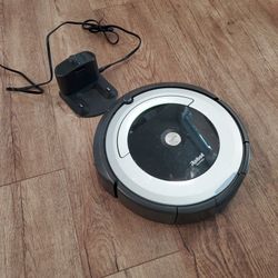 Roomba Vacuum
