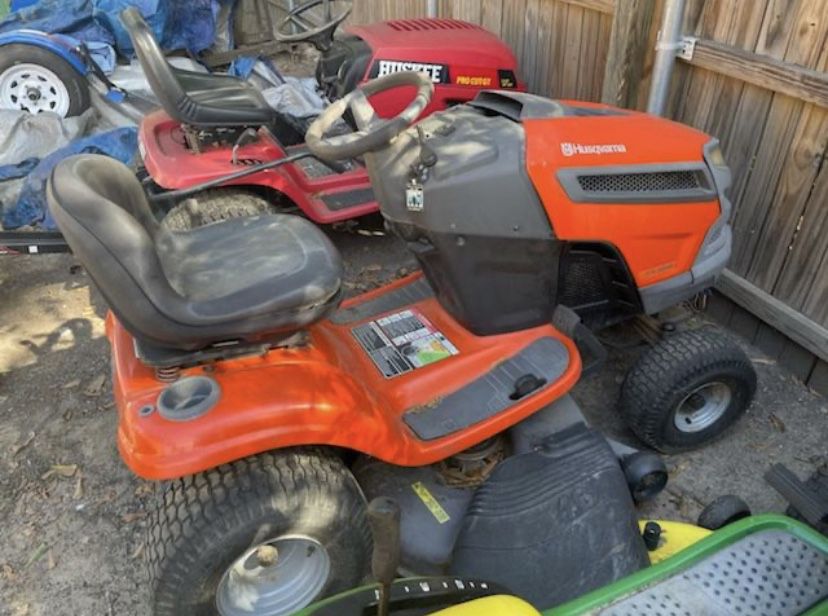 2 Riding Mowers And A Wagon Attached ! MUST SELL NOW 