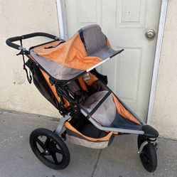 BABY JOGGER STROLLER 