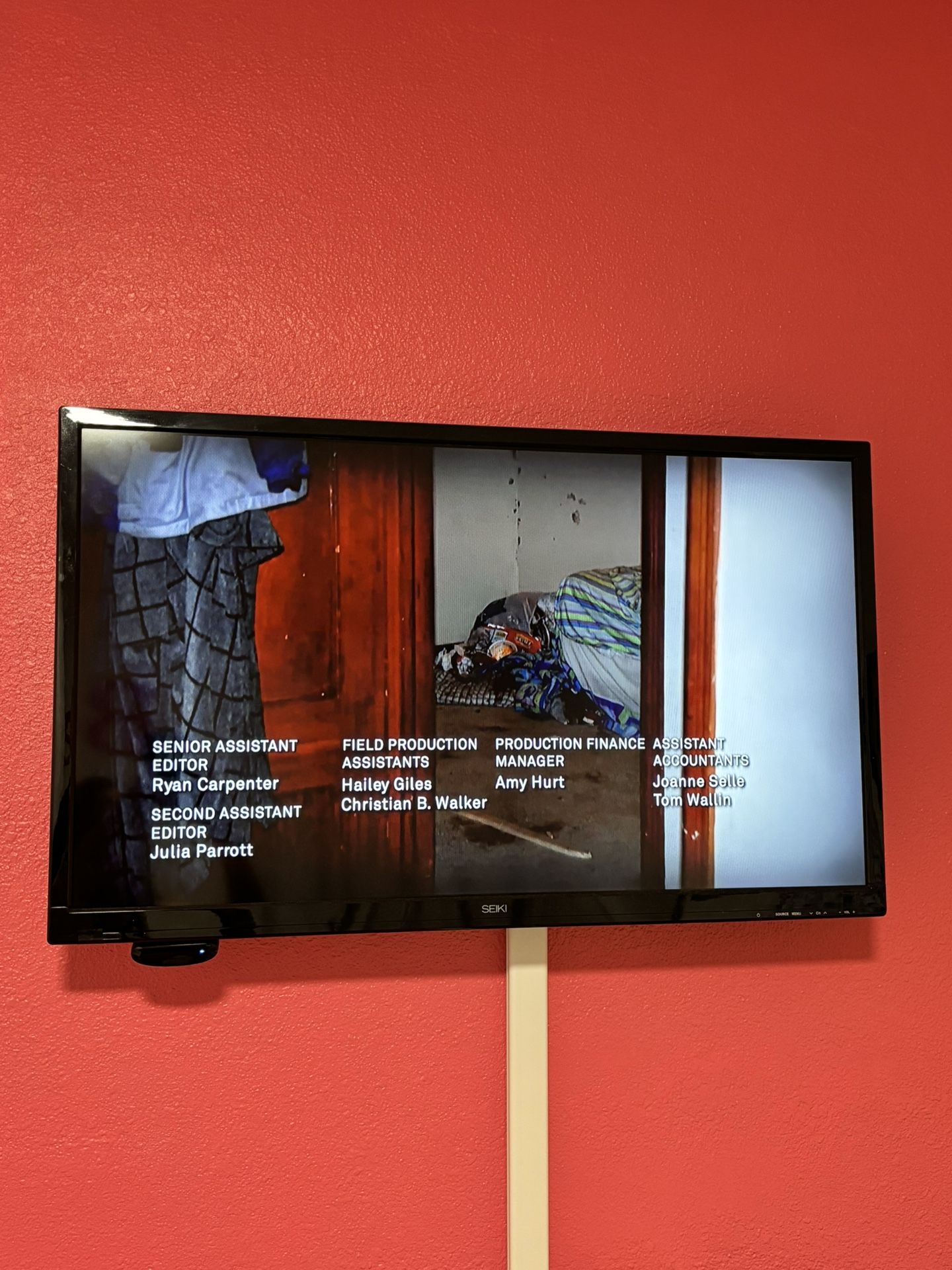 32” Seki TV