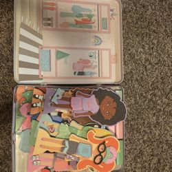 Magnetic Doll Dress Up