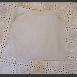 Coral Bay Skort Golf Skirt Beige Size 10 Side Zipper with Pockets