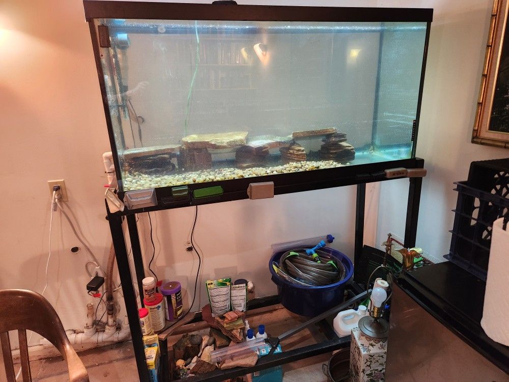 90 Gallon Fish Tank w Stand w Sunsun Filter