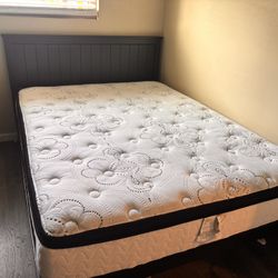 Mattress And Bedframe 