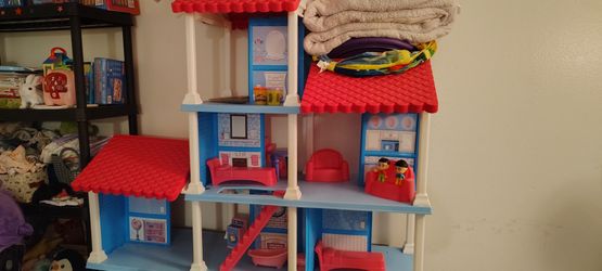 Doll house