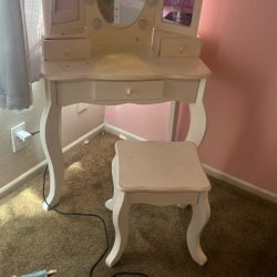 Vanity For Toddler