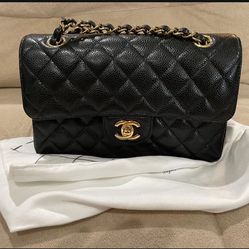 Chanel Double Flap Caviar Black Authentic with receipt and dust bag and box
