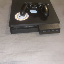 Ps4 Slim And Accessories 