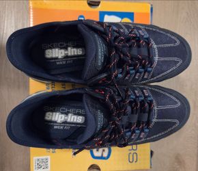 Skechers Hands Free Slip-ins Summits – Women’s 8.5 Wide
