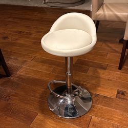 Pump Stool White Faux Leather Adjustable NEW (USED For Staging Only )