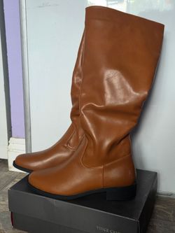 Size 7.5 Tan Boots