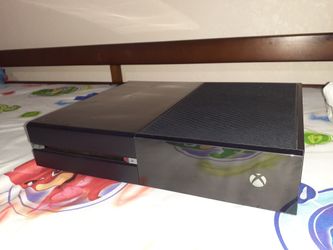 Xbox one 500gb with controller