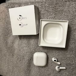 Air Pods 4