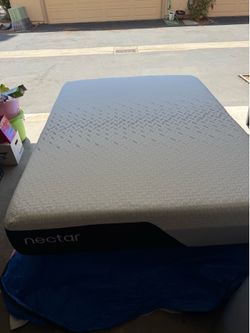 NECTAR CLASSIC QUEEN MATTRESS