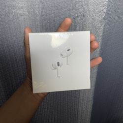 Airpods 2’s Pros *reps*