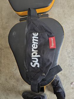 Supreme fanny pack